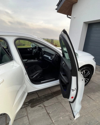 Volvo XC 60 cena 139900 przebieg: 127600, rok produkcji 2019 z Malbork małe 79